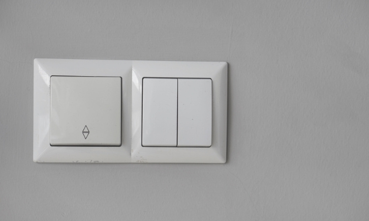 how to fix a light switch button