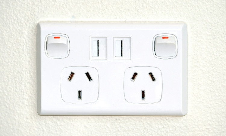 install a USB wall outlet