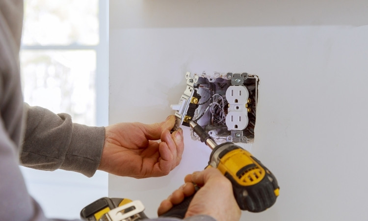 Electrical Risks in Home Renovations