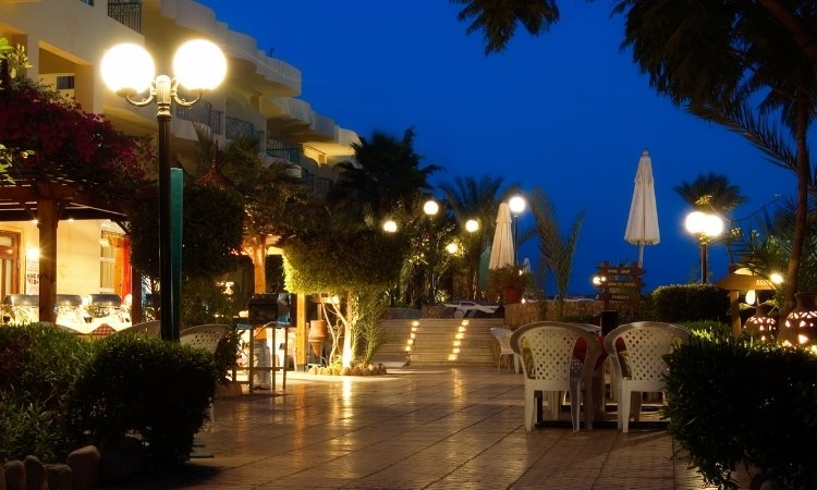 Create Perfect Outdoor Lighting in Singapore