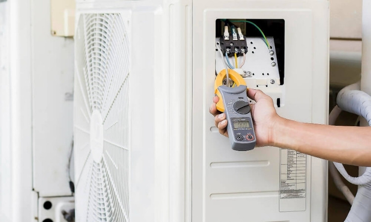 Aircon Keeps Blowing Fuse in Circuit Board Singapore